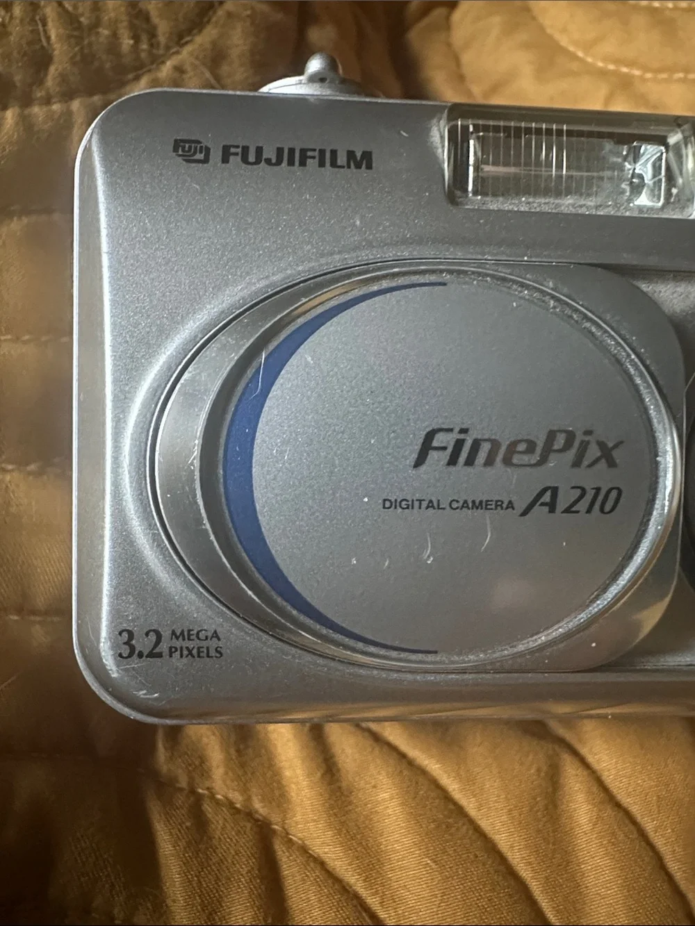 FUJIFILM FinePix A210 Digital Camera 3.2MP Silver Digicam with 256 MB XD Card